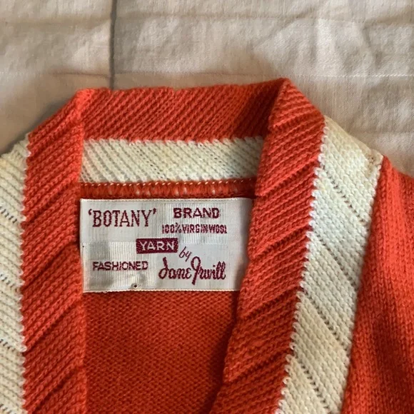 Woman’s vintage short sleeve sweater - Picture 7 of 7